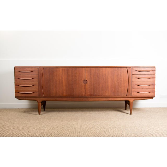 Large Danish Teak Model U15 Sideboard by Johannes Andersen for Uldum Mobelfabrik, 1966 For Sale - Image 10 of 10