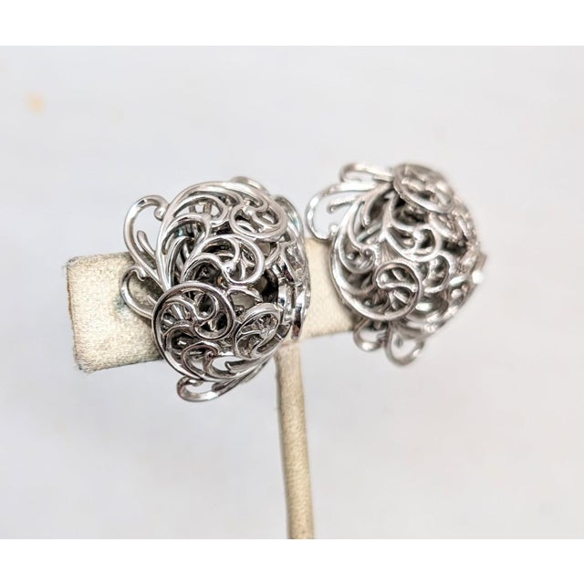 1960s Vintage Signed Napier "Golden Fern" Rhodium Plated Clip Earrings, 1966 For Sale - Image 5 of 8