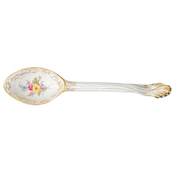 Meissen Porcelain Serving Spoon, 19th Century For Sale
