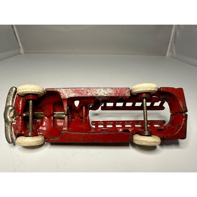 Metal Vintage Arcade Cast Iron Ladder Truck: 1930s Toy Fire Engine For Sale - Image 7 of 10