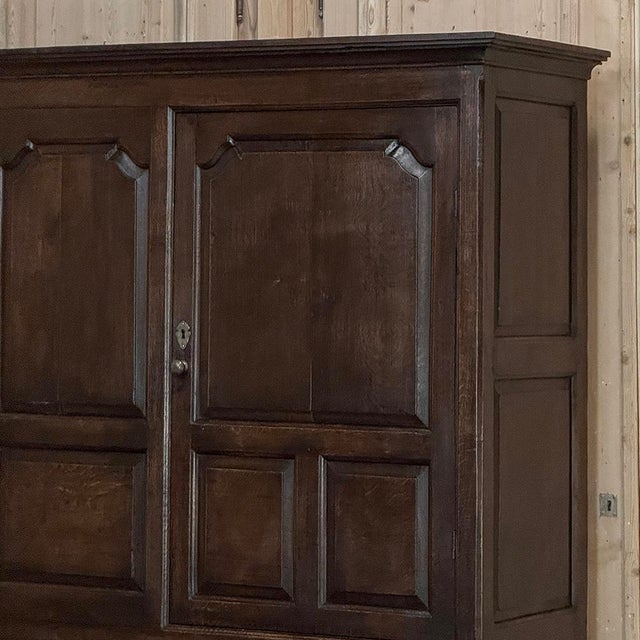 Burnt Umber 18th Century English Oak Linen Press Cabinet For Sale - Image 8 of 18