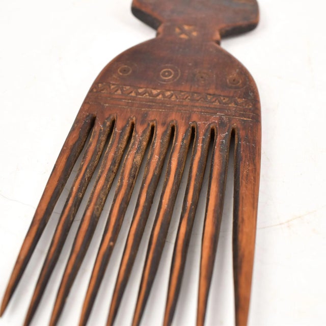 Early 20th Century Nyamwezi Mwana Hiti Figural Comb Tanzania For Sale In Denver - Image 6 of 7