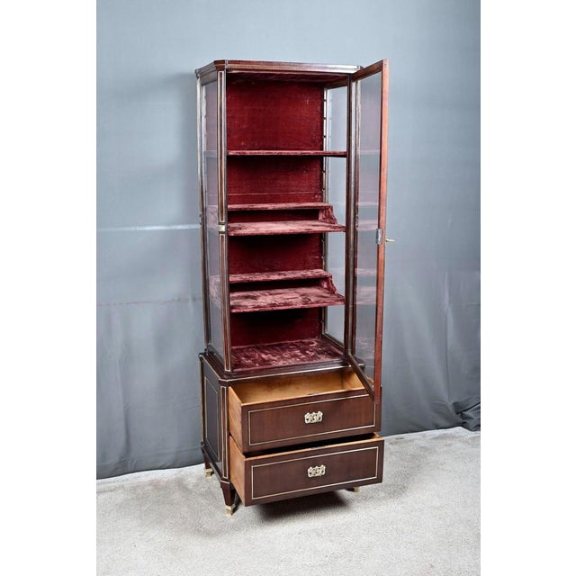 Small Antique Mahogany Display Cabinet, 1890s For Sale - Image 17 of 18