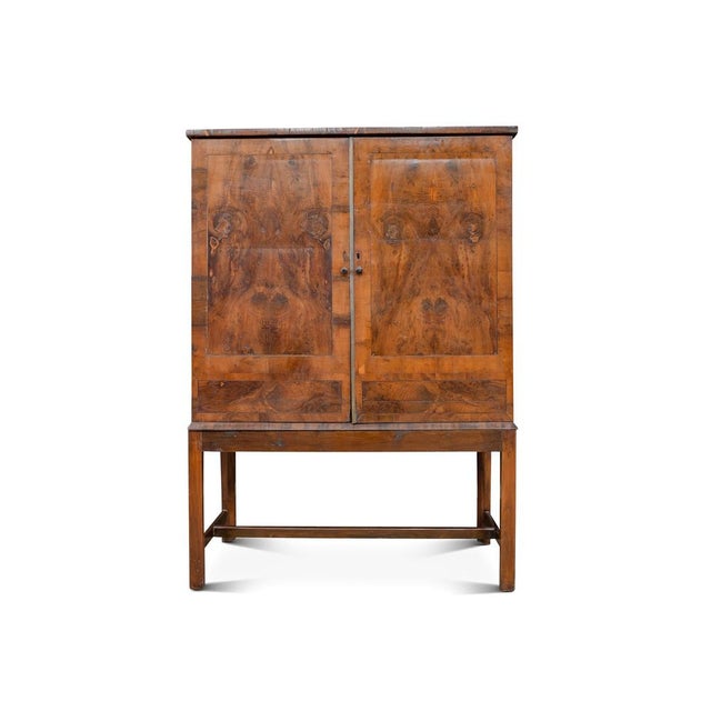 Rare 18th Century Yew Wood Veneered Cross banded Specimen Library Cabinet Chest on Stand. The chest of drawers on stand...