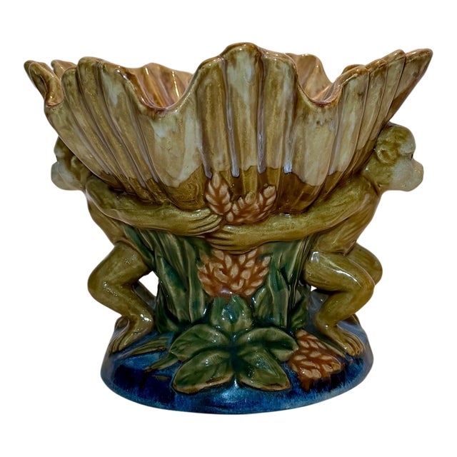 Late 20th Century Majolica Style Monkey Shell Cachepot Bowl For Sale