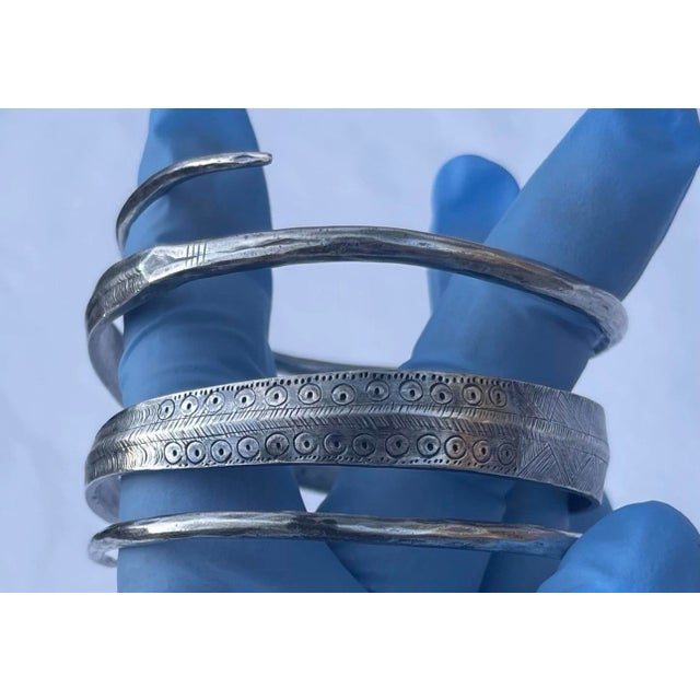 1980s Hmong Hill Tribe Sterling Silver Triple Wrap Bracelet For Sale - Image 10 of 12