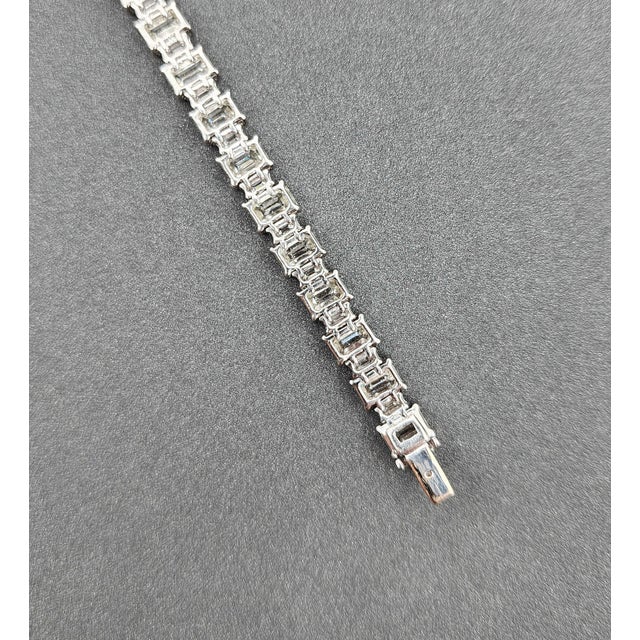 17.55 Ct Emerald Cut & Baguette Bracelet For Sale In Chicago - Image 6 of 8