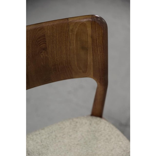 This set of four modernist chairs was manufactured by the Danish manufacturer Glostrup Møbelfabrik during the 1960s. They...