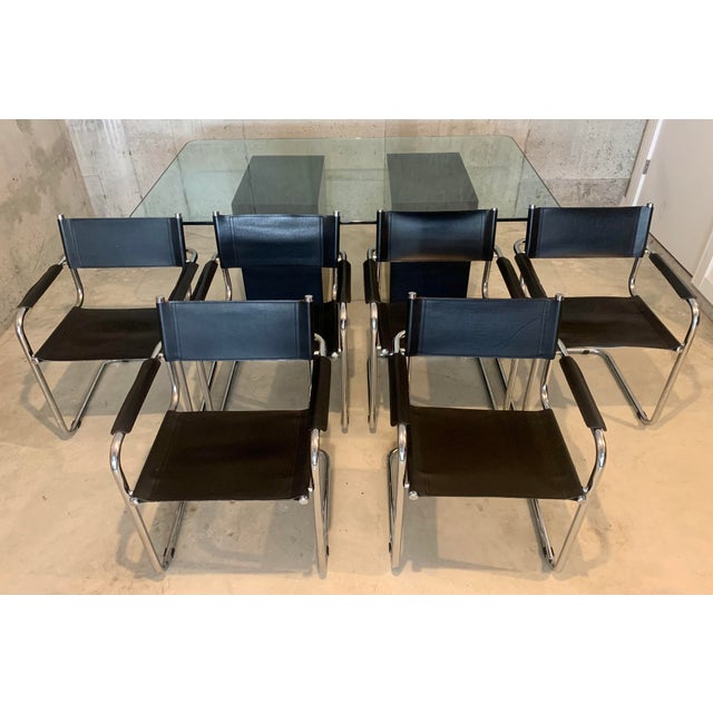 Marcel Breuer Set of 6 Matteo Grassi Mg5 Attributed Cantilevered Dining Chairs in Black Leather and Chrome, Italy, 1980s For Sale - Image 4 of 12