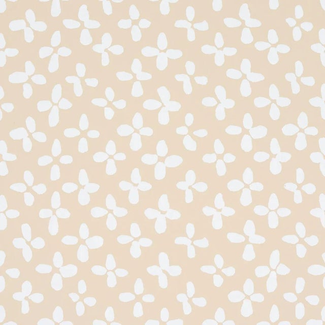 Schumacher Emerson Wallpaper in Ivory on Beige For Sale