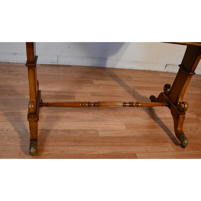 1900s Antique English Hepplewhite Burl Walnut & Leather Top Carlton Writing Desk For Sale - Image 11 of 18