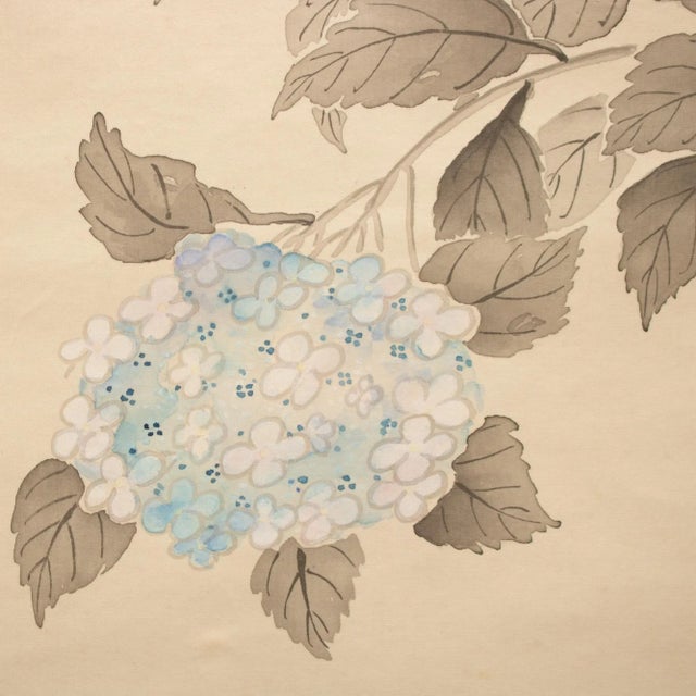 Post-1940 Showa Era Japanese Silk Scroll Painting "Butterfly and Hydrangea Flowers" For Sale - Image 4 of 11
