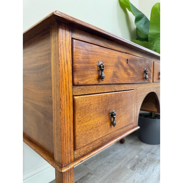 Dressing Console Table in Oak For Sale - Image 5 of 13