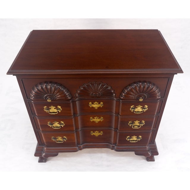 Hickory Block Front Bracket Feet Chippendale 4 Drawers Bachelor Chest Dresser MINT