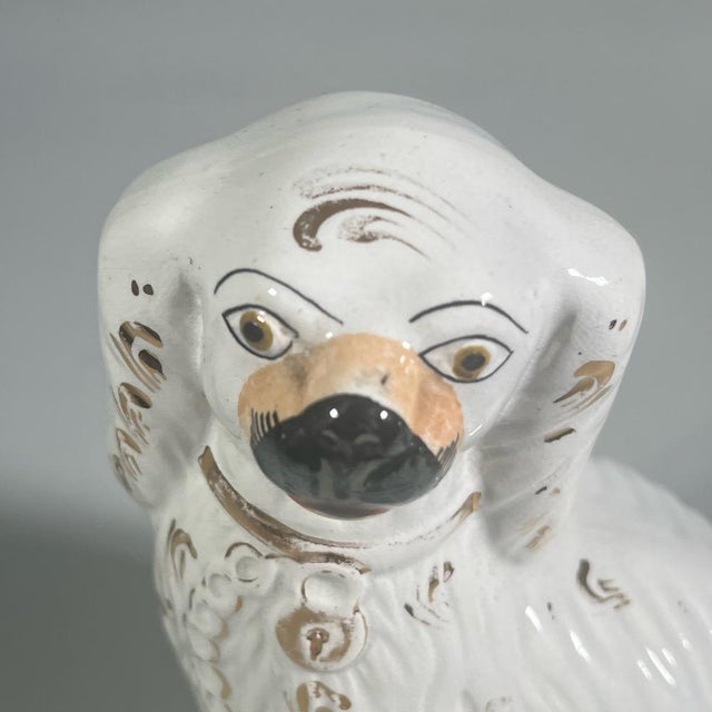 Victorian Antique 19th Century English Victorian Staffordshire Pottery Spaniel Dogs - A Pair For Sale - Image 3 of 11