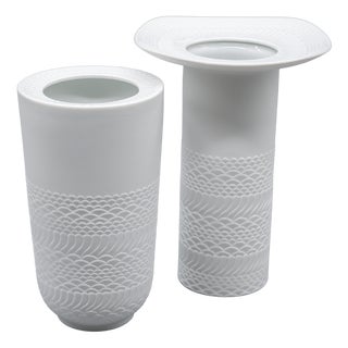 Modernist Relief Bisque Porcelain Vases by Manfred Frey for AK Kaiser, Germany, 1970s, Set of 2 For Sale