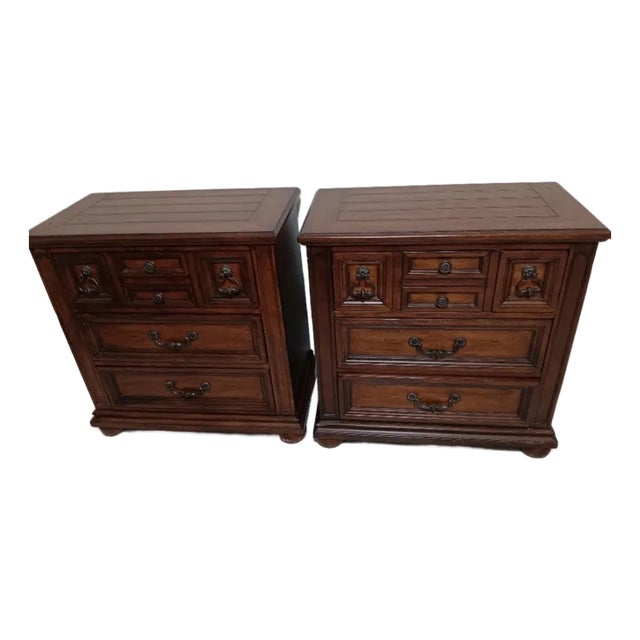 Vintage Style Dark Tone Wood Nightstand 3 Drawer Set of 2 For Sale