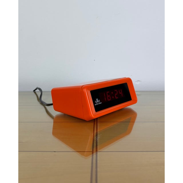 Own a piece of 70s design history – precise, minimalistic, and beautifully preserved. a vintage meister anker digital...