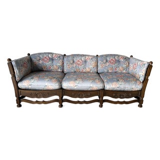 1970s Vintage French Provincial Style Carved Oak Ladder-Back Sofa With Shell Details For Sale