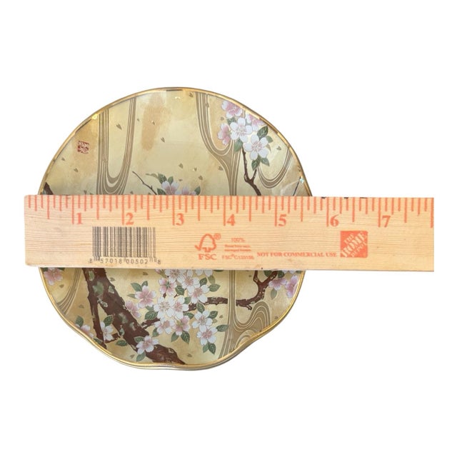 Late 20th Century Japanese Floral Chinoiserie Style Glass Plates With Gold Rims and Scalloped Edges - Set of 4 For Sale - Image 12 of 12
