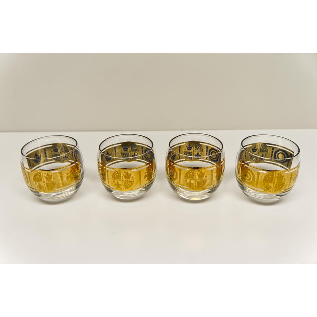 Hollywood Regency Vito Bari Gold Crown Fleur De Lis Roly Poly Glasses Set of 4 For Sale - Image 3 of 4