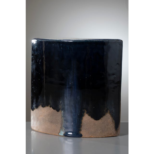 1980s Sculptural Elliptical Stoneware Vase by Bruno Gambone, Italy, 1980s For Sale - Image 5 of 10