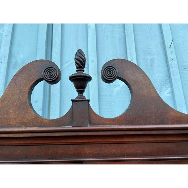 Pair of Chippendale Style Mahogany Corner Cabinets. Circa 1930s. For Sale - Image 9 of 10