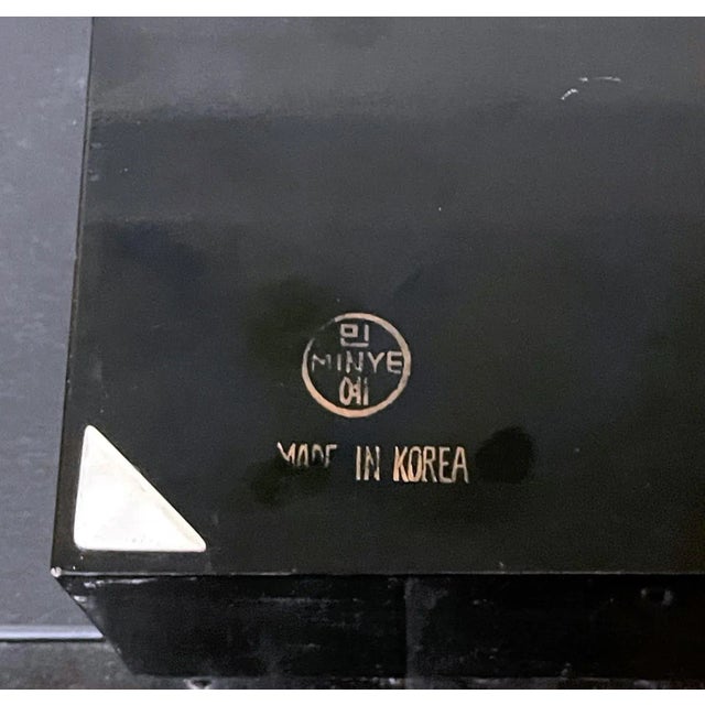Vintage Korean Mother-of-Pearl Inlay & Lacquer Box with Inner Tray For Sale - Image 9 of 13