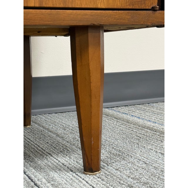Mid-Century Modern China Cabinet / Book Case / Display Case 1-Pc For Sale - Image 9 of 10