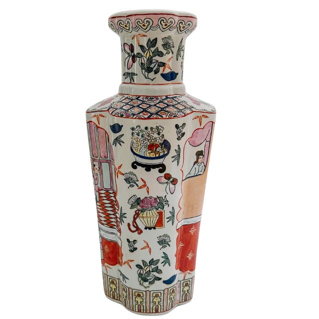 Maitland - Smith Vintage Maitland-Smith Rose Medallion Quatrefoil Vases - A Pair For Sale - Image 4 of 10