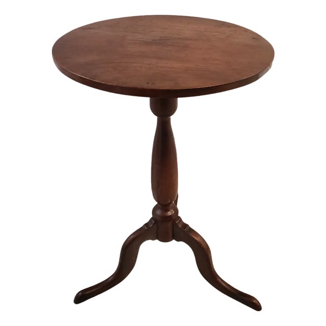 Antique American Solid Walnut Candle Stand or Accent Table, Turned Pedestal Tripod Base, C. 1845 For Sale