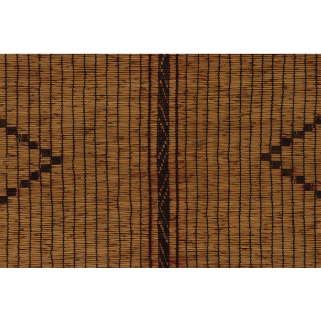 Rug & Kilim Vintage Tuareg Runner Mat, Beige With Minimalist Tribal Geometric Pattern - Rug & Kilim For Sale - Image 4 of 7