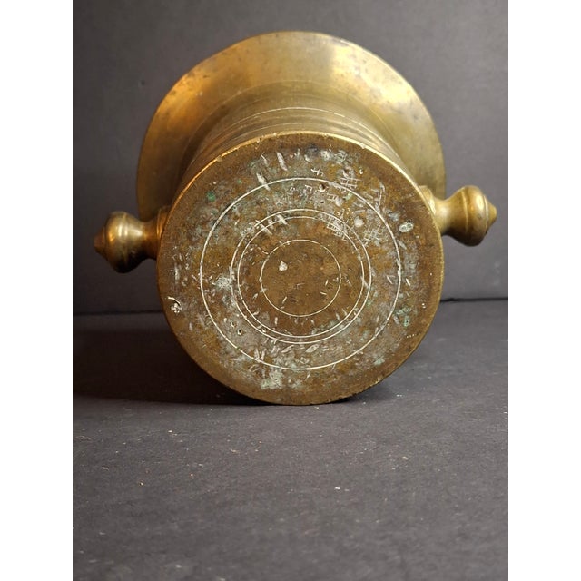 Antique Judaica Brass Mortar and Pestle Set Heavy 7.5lb Heavy Cast Found J. Greenstein Provenance For Sale - Image 13 of 18