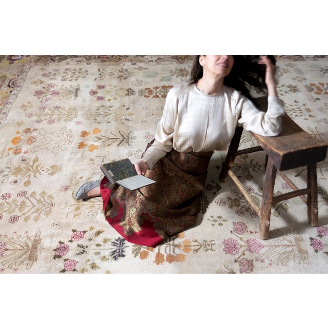 Antique Mid 1800s Allover Botanical Figurative Tan Burgundy Mustard Hand Knotted Wool Low Pile Rug 13’11“ X 15’1“ For Sale In Los Angeles - Image 6 of 11