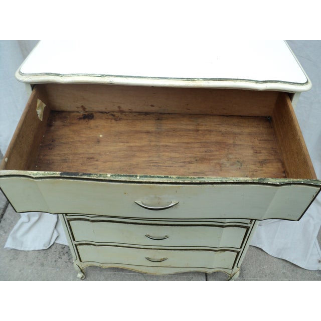 Vintage 1960s-1970s Dixie Furniture French Provincial Chest-on-Chest Highboy Dresser For Sale - Image 12 of 14