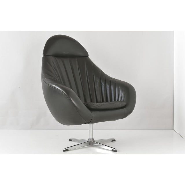 Dutch Swivel Bucket Chair in Leather, 1960s For Sale - Image 6 of 11