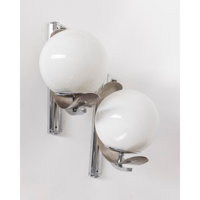 Silver Vintage Italian Wall Lamps in Metal and Glass, Set of 2 For Sale - Image 8 of 8