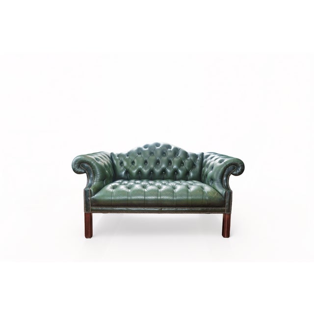Late 20th Century Chesterfield Sofa and Love Seat Set in Hunter Green For Sale - Image 9 of 13