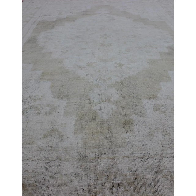 Mid 20th Century Medallion Design Vintage Oushak Rug in Muted Tones of Faded Yellow and Neutrals For Sale - Image 5 of 12
