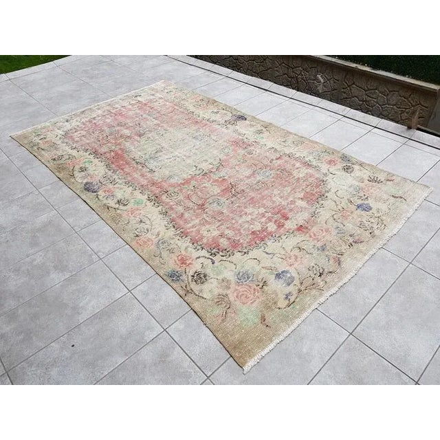 1960s 6x10 Geometric Design Floral Carpet For Sale - Image 10 of 10