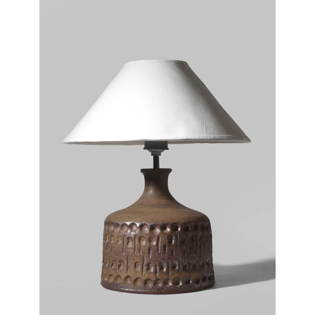 Brown White Ceramic Shade Table Lamp, 1960s For Sale - Image 8 of 8