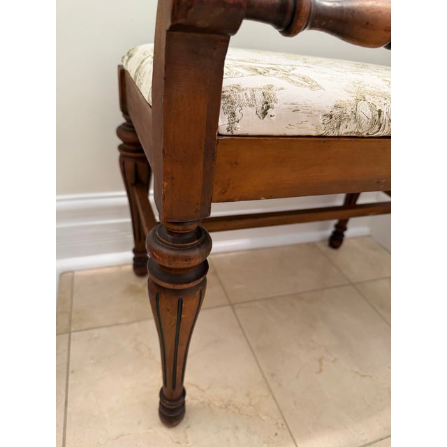 1930s Vintage 1930s American Walnut Upholstered Entryway Bench With French Toile Linen Seat For Sale - Image 5 of 7
