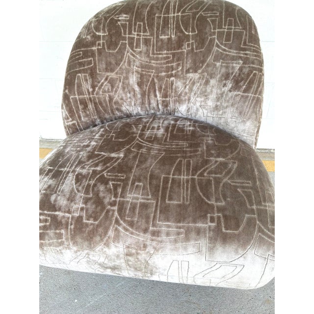 Taupe Caracole Mod Brutalist Taupe Velvet Bora Bora Club Chairs Pair For Sale - Image 8 of 8