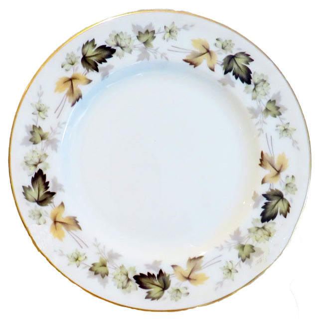 What a wonderful addition to any tabletop! These lovely English Royal Doulton porcelain plates in the Larchmont pattern...