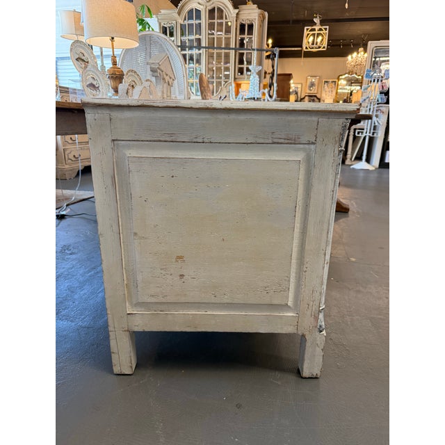 Neoclassical 19th Century Swedish Neoclassical Painted Bench For Sale - Image 3 of 9