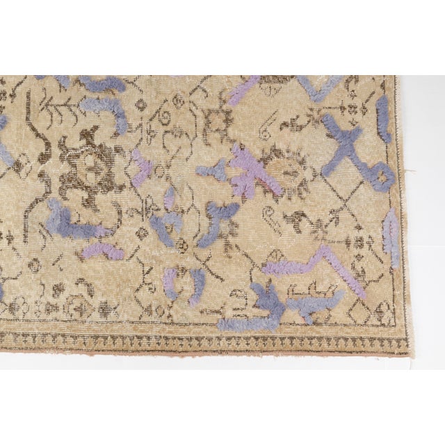 Mid 20th Century Creamy Beige Turkish Area Rug For Sale - Image 6 of 10