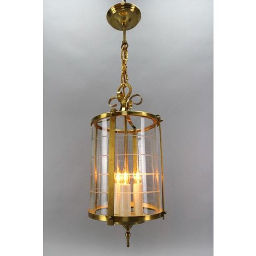 French Neoclassical Style Round Hanging Lantern in Brass and Clear Glass, 1920s For Sale - Image 14 of 18