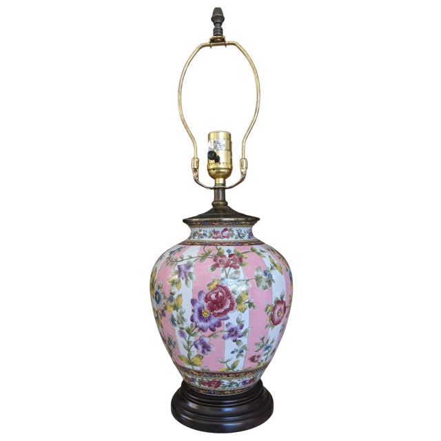 Vintage Pink Chintz Ceramic Table Lamp With Pleated Lampshade For Sale - Image 12 of 15