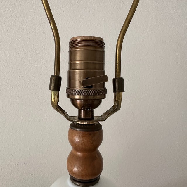 Traditional Vintage Wood and Milkglass Hobnail Table Lamp For Sale - Image 3 of 7