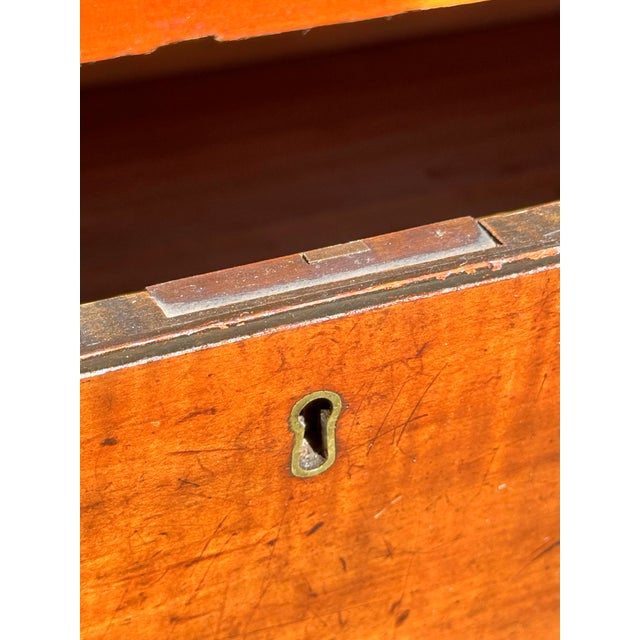 Antique Federal Tiger Maple Chest of Drawer With Original Red Wash & Grain Paint For Sale In Boston - Image 6 of 12